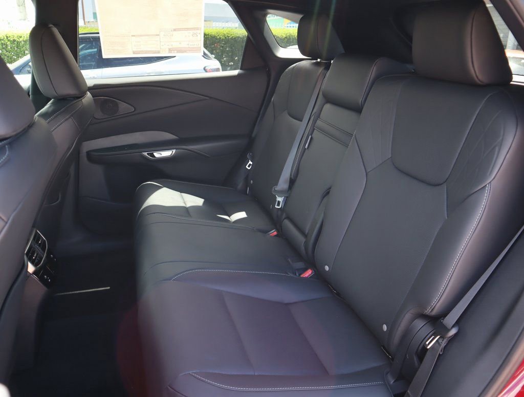Used 2025 Lexus RX 350 FWD image 29