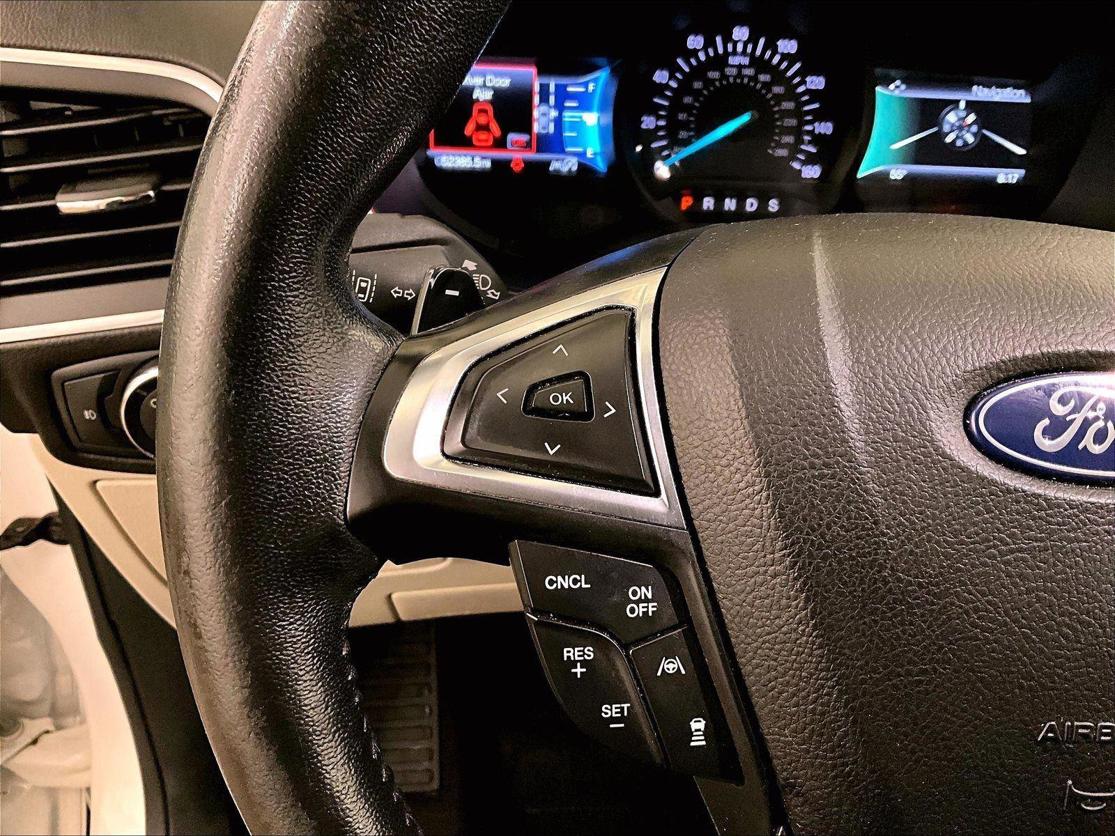 Used 2020 Ford Edge Titanium w/ Equipment Group 301A AWD/4WD image 17