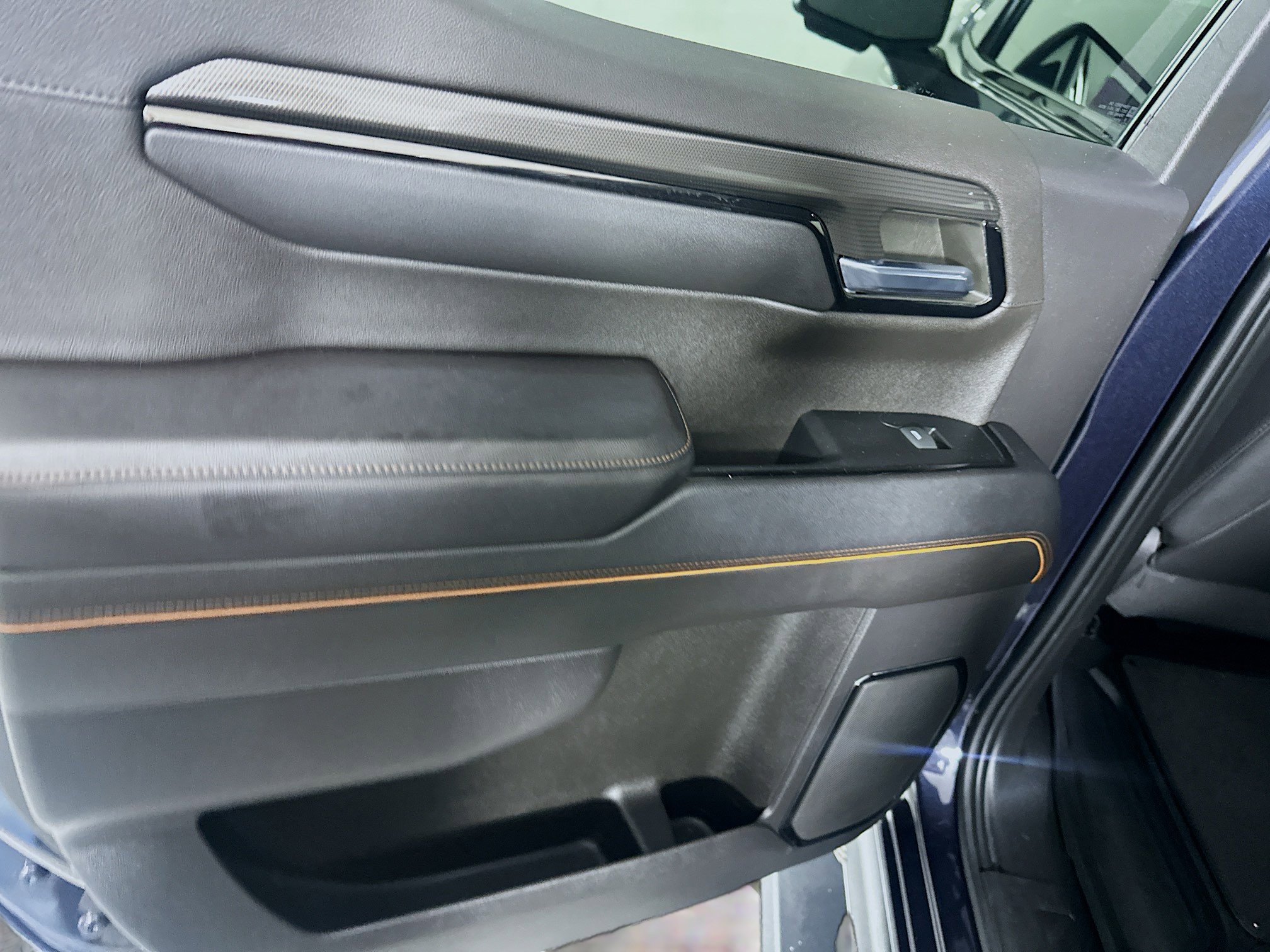 Used 2023 GMC Sierra 1500 AT4 w/ AT4 Premium Package image 27