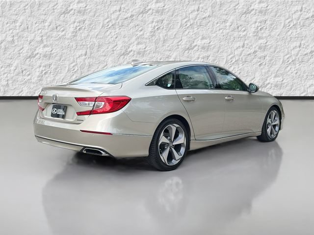 Used 2018 Honda Accord Touring image 3