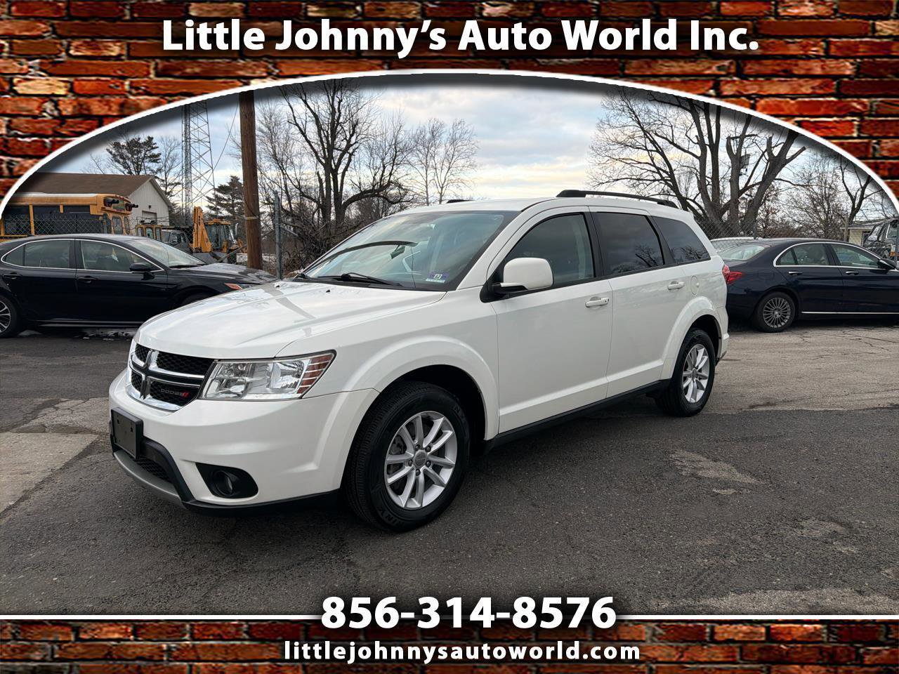 Used 2015 Dodge Journey SXT w/ Flexible Seating Group image 1