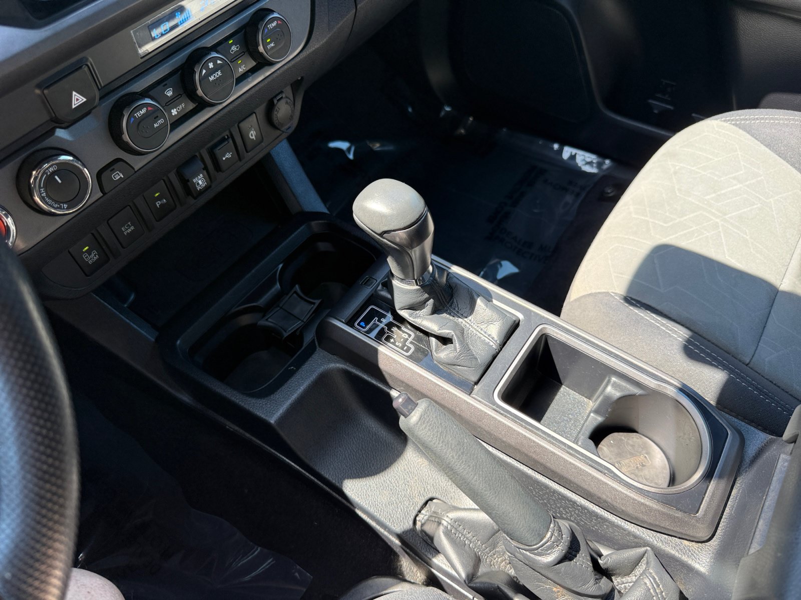 Used 2021 Toyota Tacoma TRD Off-Road w/ Advanced Technology Package AWD/4WD image 13