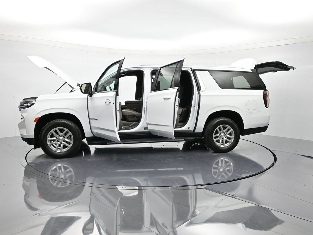 Used 2024 Chevrolet Suburban LT image 47