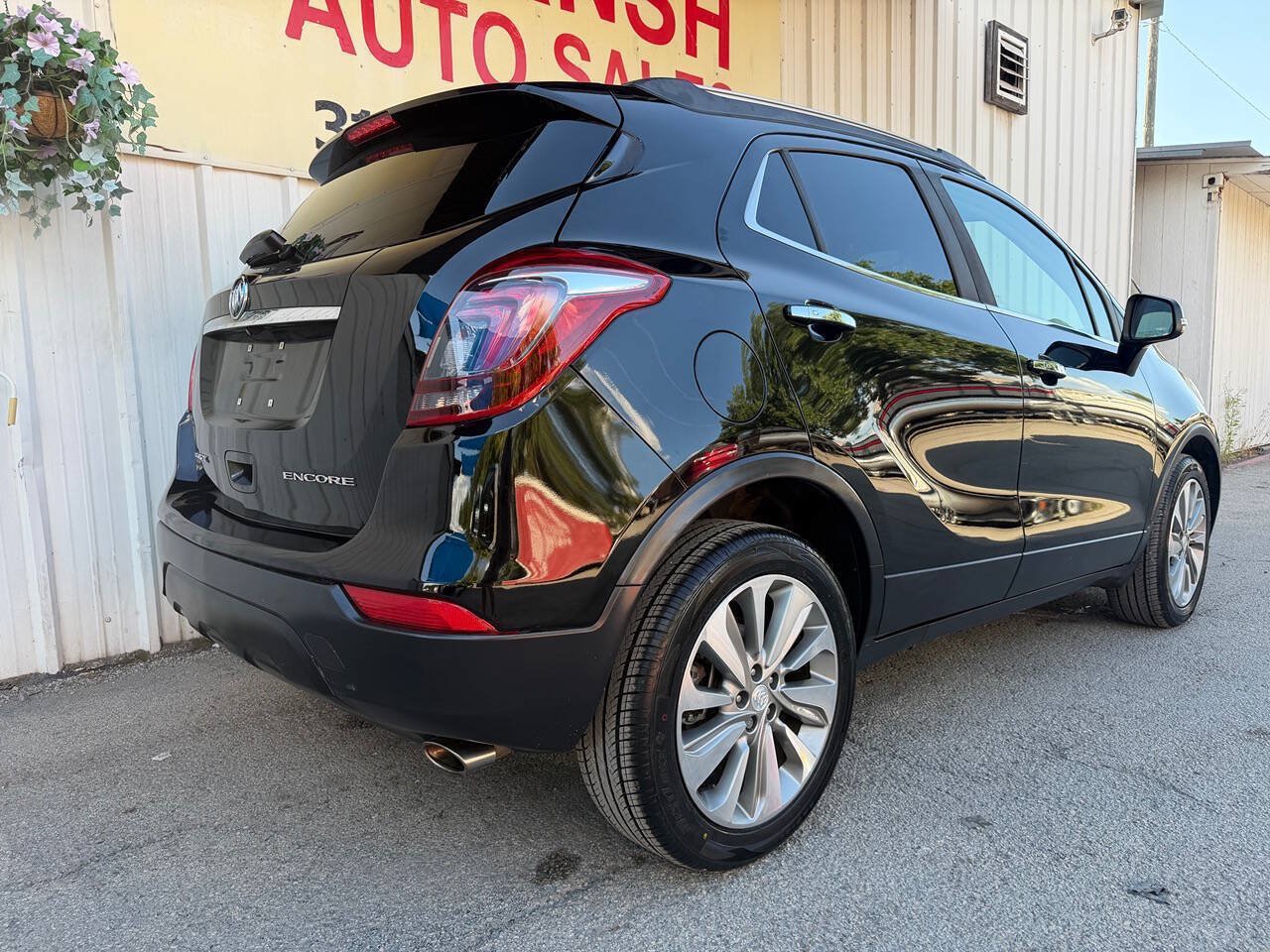 Used 2017 Buick Encore Preferred FWD image 4