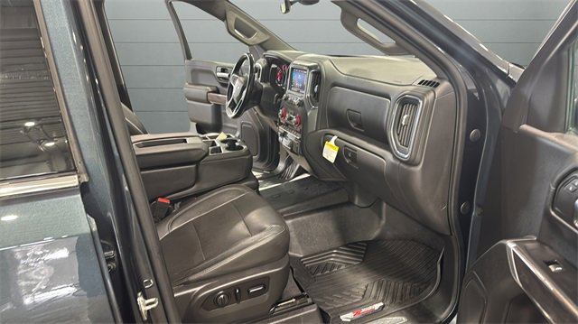 Used 2020 Chevrolet Silverado 1500 LTZ image 32