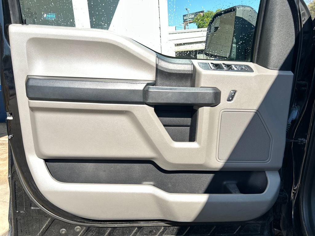 Used 2017 Ford F150 XL w/ Equipment Group 101A Mid image 7