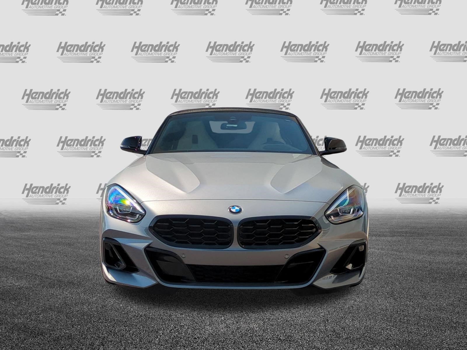 Certified 2023 BMW Z4 sDrive30i w/ Premium Package RWD image 3