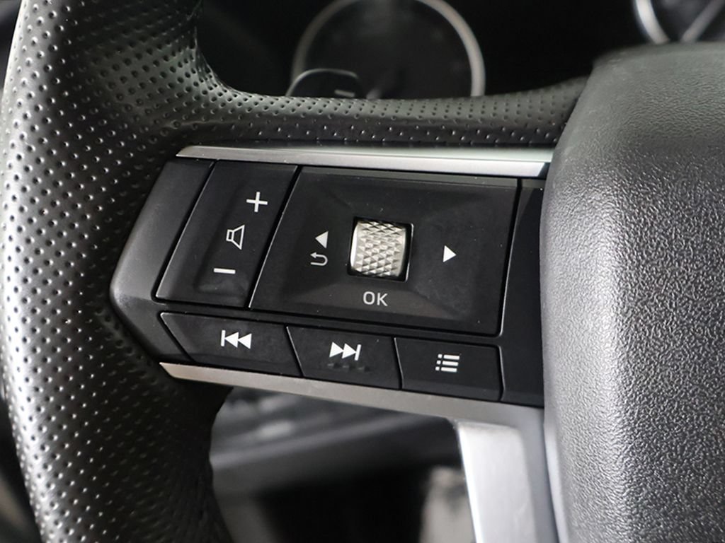 Used 2025 Mitsubishi Outlander SE FWD image 40