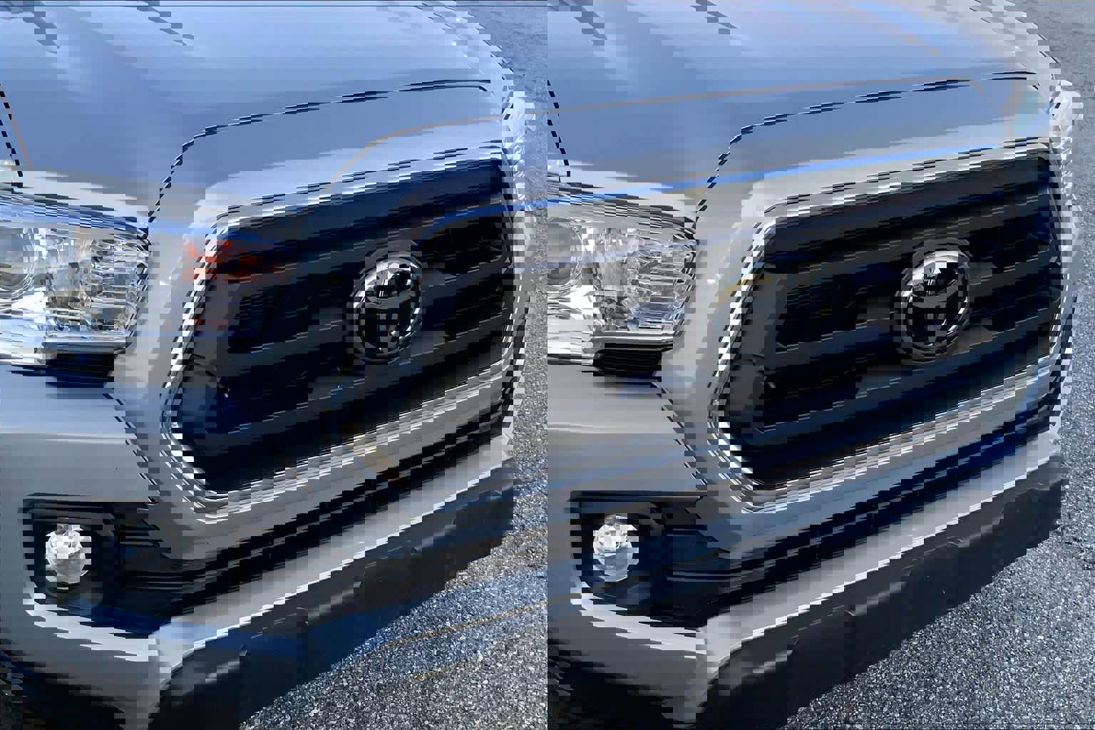 Used 2021 Toyota Tacoma SR5 image 28