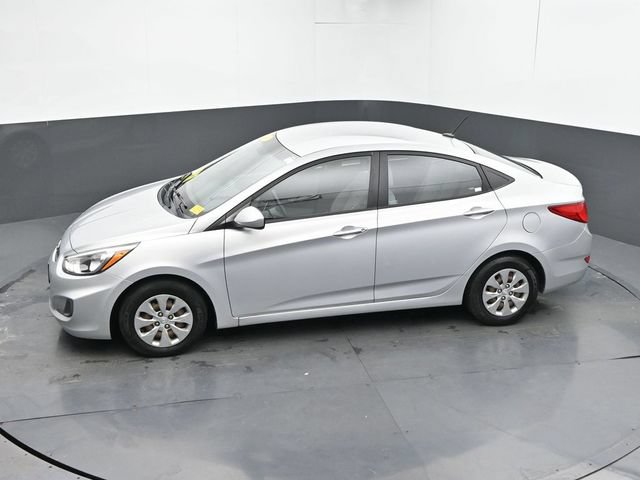 Used 2016 Hyundai Accent SE FWD image 32