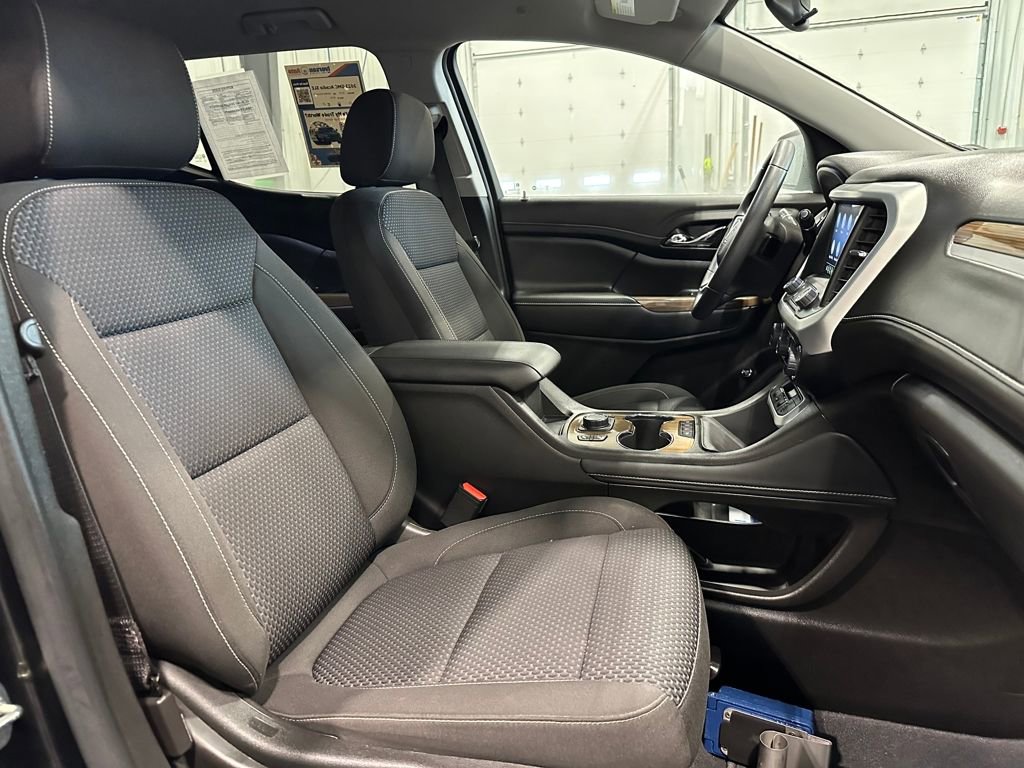 Used 2023 GMC Acadia SLE w/ Driver Convenience Package image 25