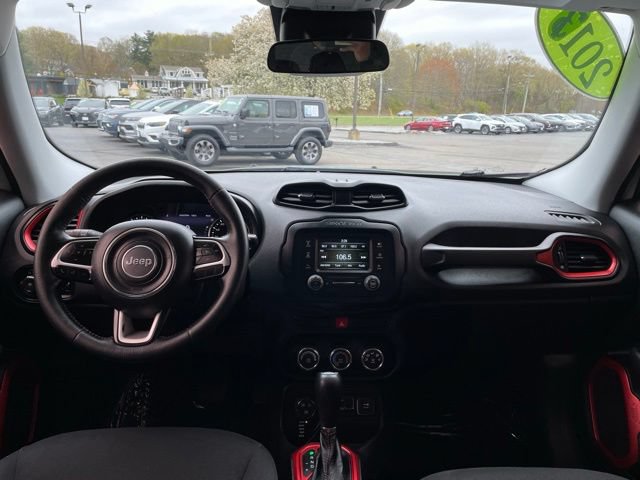 Used 2015 Jeep Renegade Trailhawk AWD/4WD image 13