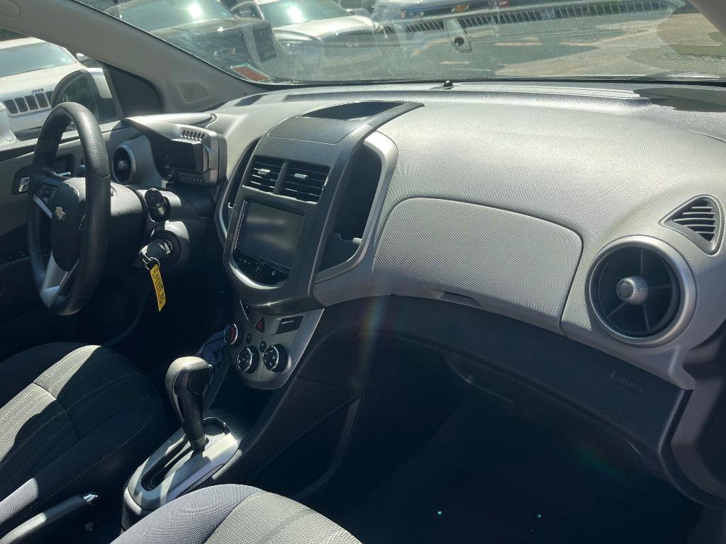Used 2014 Chevrolet Sonic LT w/ Fun and Sun Package FWD image 35