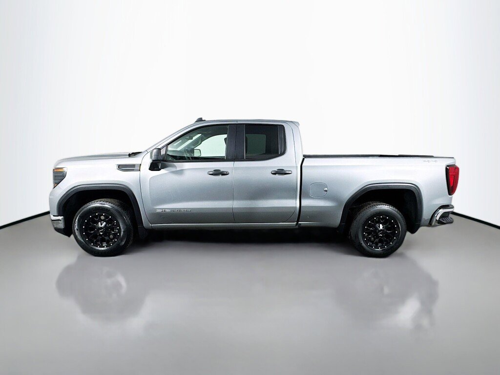 Used 2025 GMC Sierra 1500 Pro w/ Pro Value Package image 2