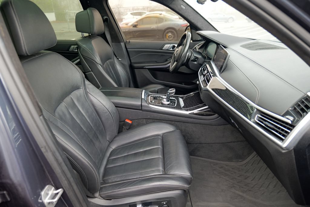 Used 2021 BMW X7 xDrive40i w/ M Sport Package AWD/4WD image 43