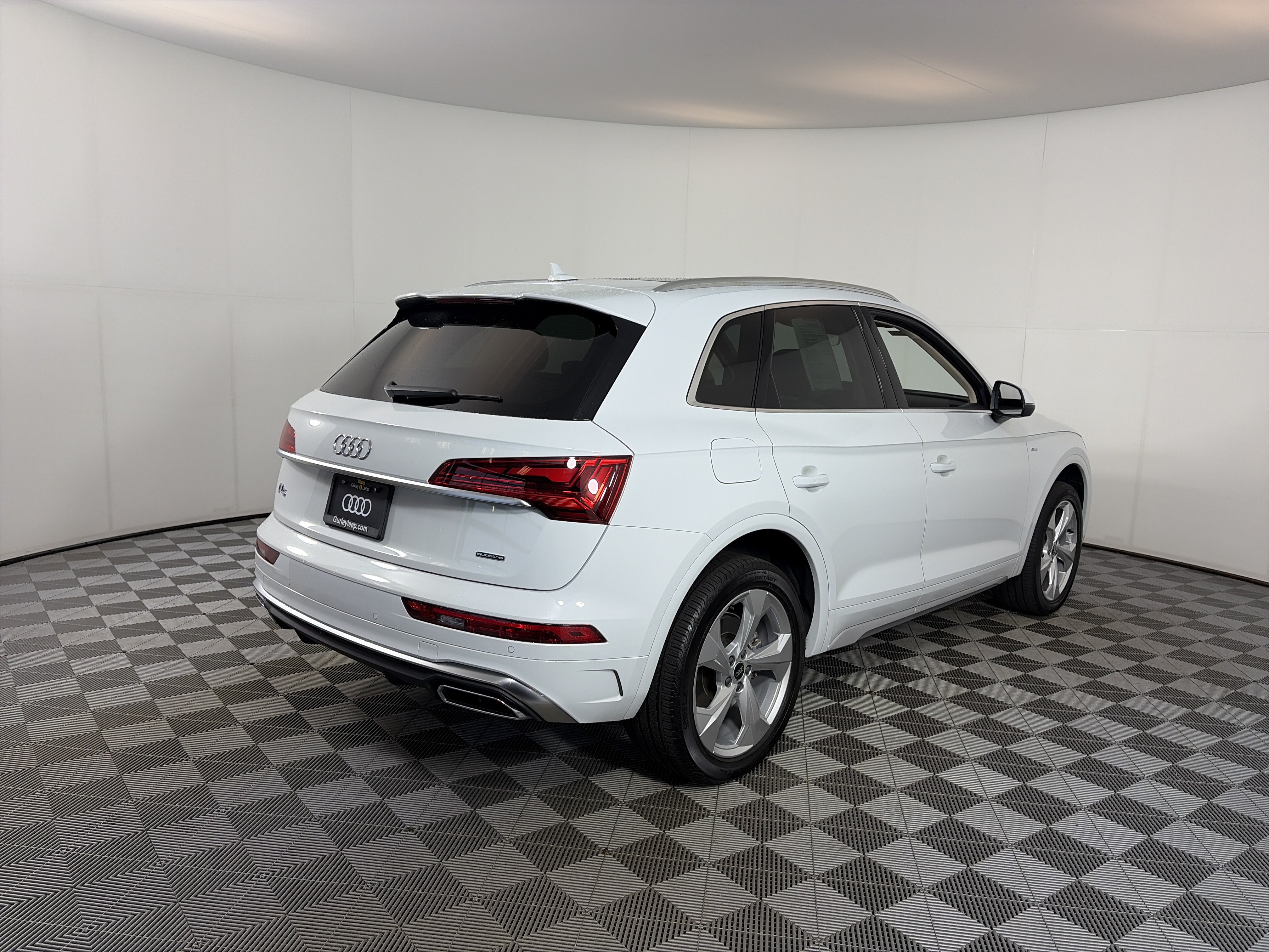 Certified 2022 Audi Q5 2.0T Premium Plus AWD/4WD image 9