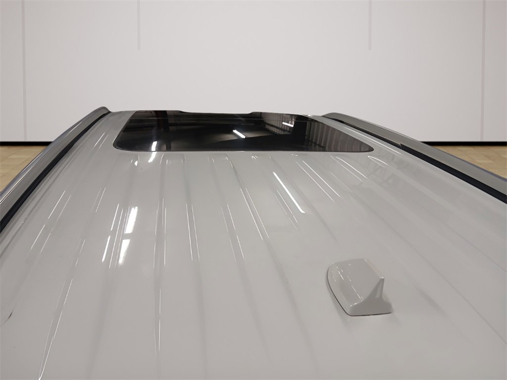 Used 2023 Ford Explorer Platinum w/ Technology Package image 28