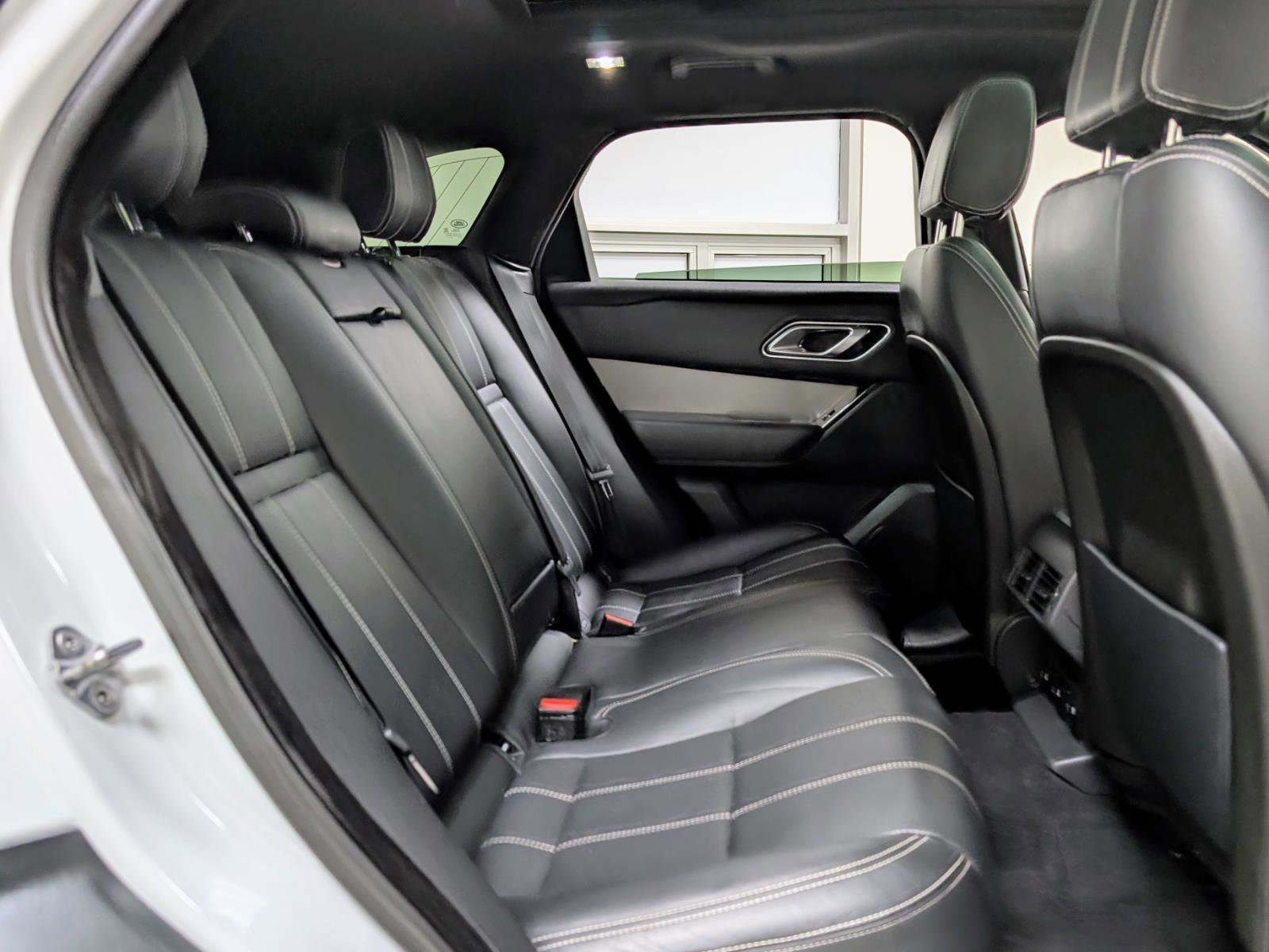Used 2018 Land Rover Range Rover Velar S image 22