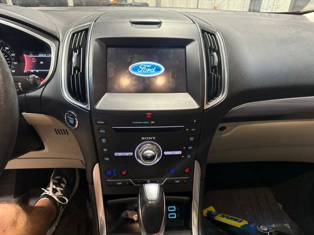 Used 2018 Ford Edge Titanium w/ Equipment Group 301A AWD/4WD image 6