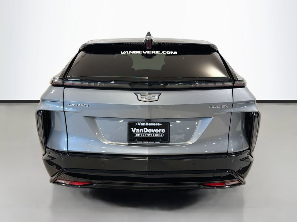 Used 2024 Cadillac Lyriq Sport AWD/4WD image 9