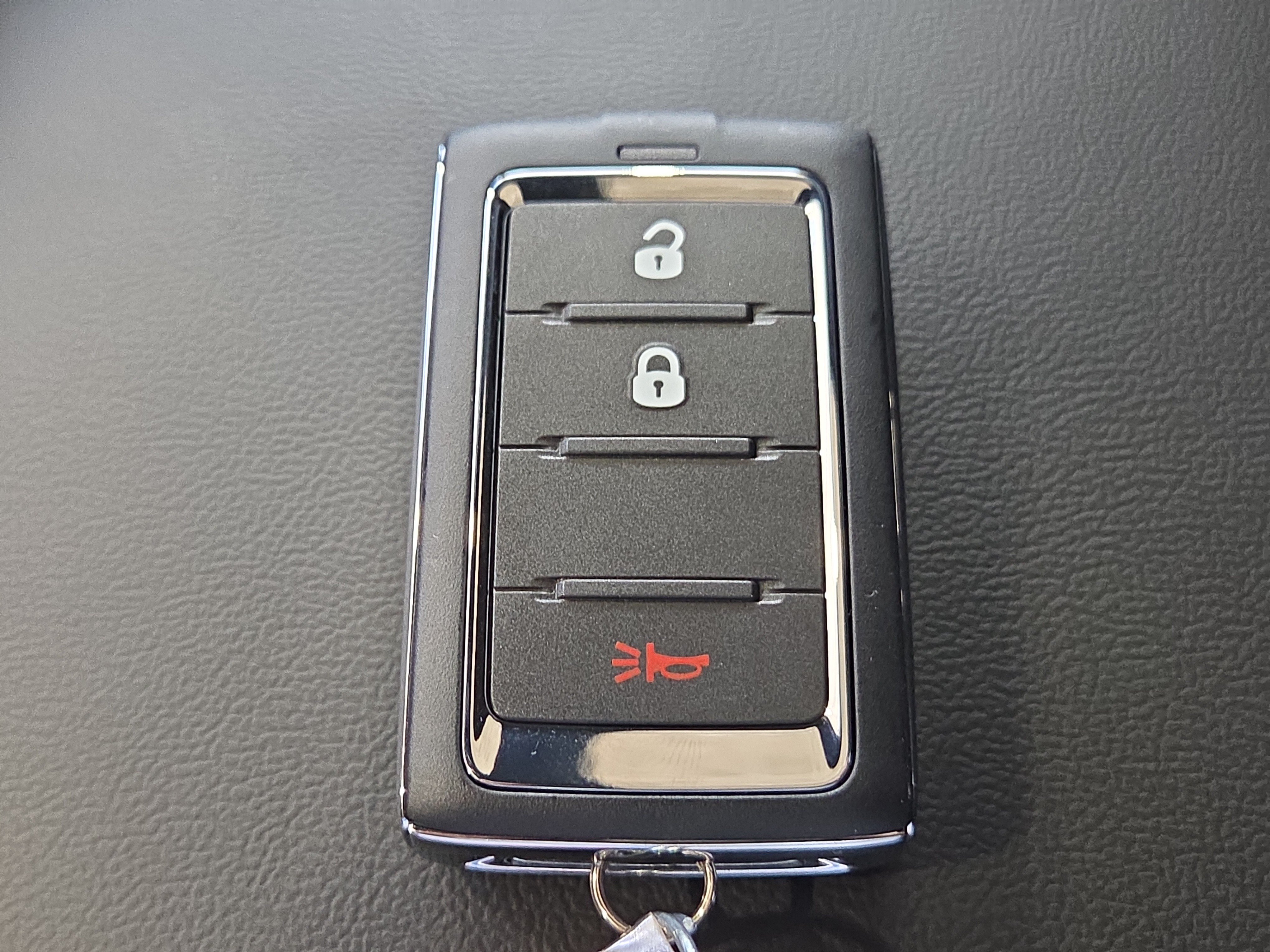 New 2025 Jeep Grand Cherokee L Laredo RWD image 31