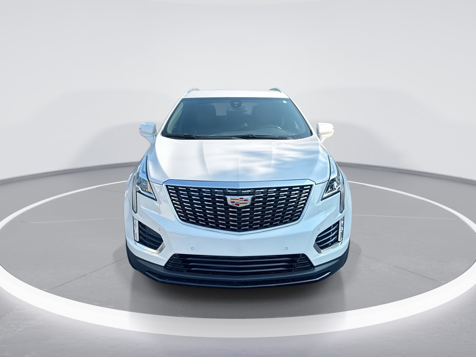 Used 2023 Cadillac XT5 Luxury w/ LPO, Floor Liner Package AWD/4WD image 3