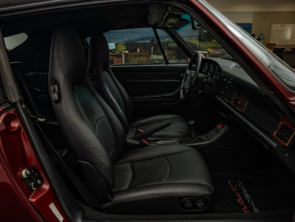 Used 1998 Porsche 911 Carrera RWD image 47