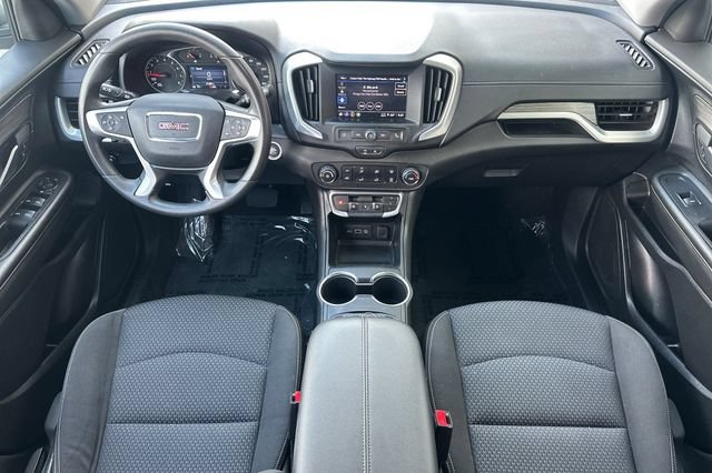 Used 2024 GMC Terrain SLE FWD image 15