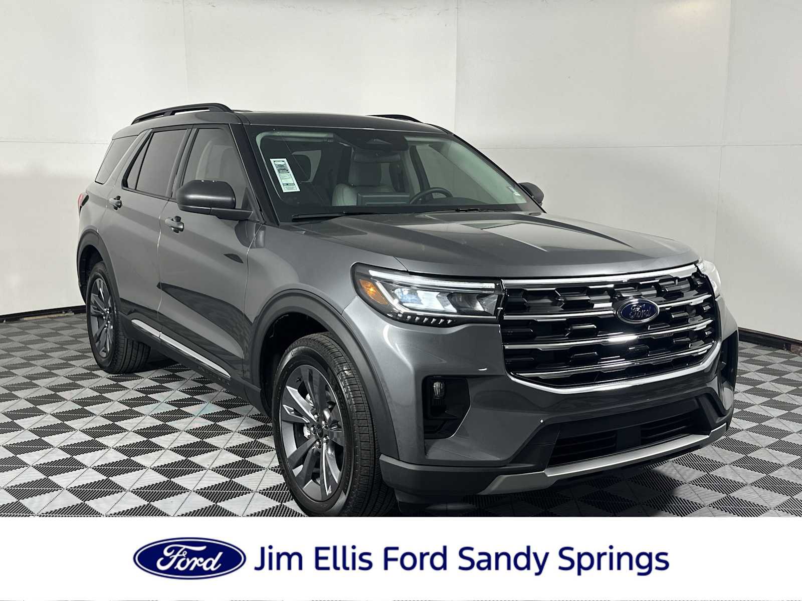 Used 2025 Ford Explorer Active w/ Active Comfort Package