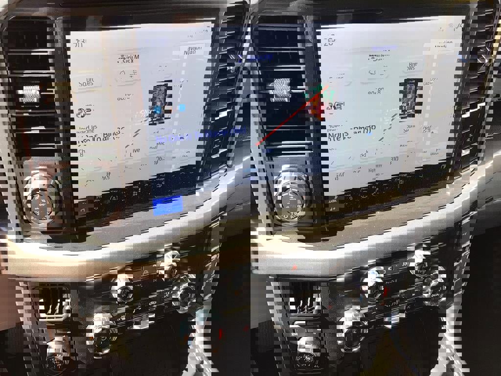 New 2025 Ford F150 XLT w/ Equipment Group 302A MID image 18