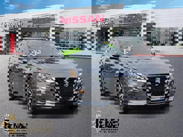 Used 2021 Nissan Altima 2.5 SV