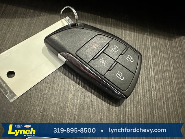 Used 2025 GMC Acadia Denali w/ LPO, Floor Liner Package AWD/4WD image 18