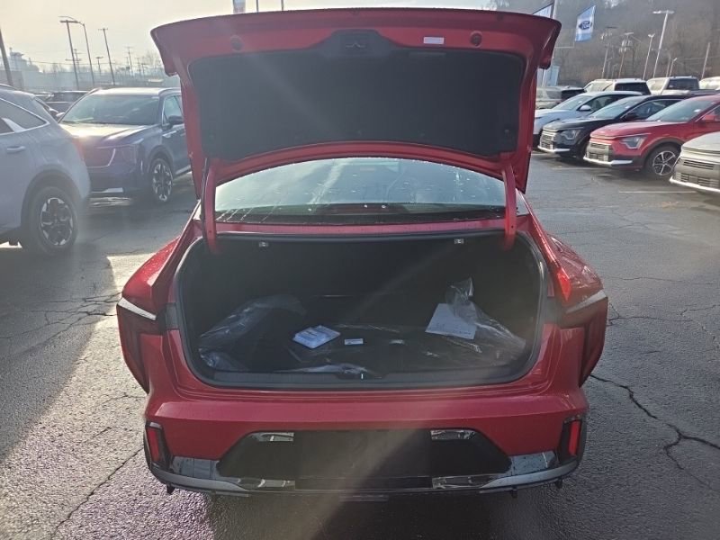 New 2025 Kia K4 GT-Line w/ GT-Line Sunroof Package FWD image 10