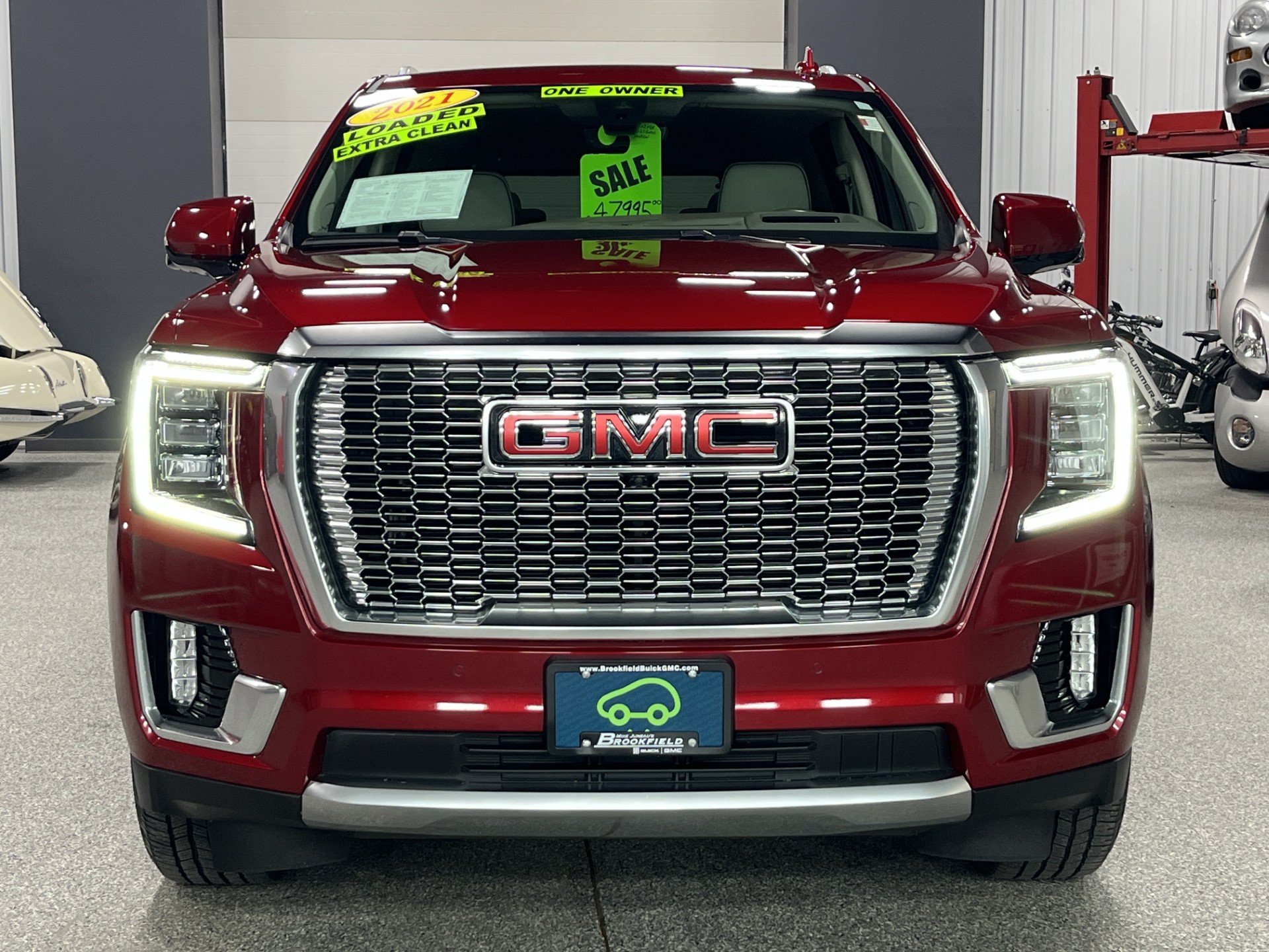 Certified 2021 GMC Yukon Denali w/ Advanced Technology Package AWD/4WD image 8