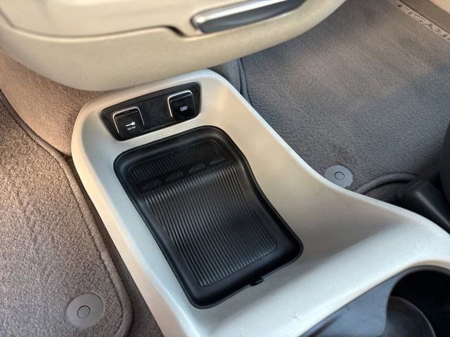 Used 2017 Chrysler Pacifica Touring w/ Tire & Wheel Group FWD image 27