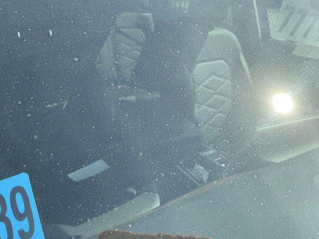 Used 2025 Volkswagen Atlas SE image 22