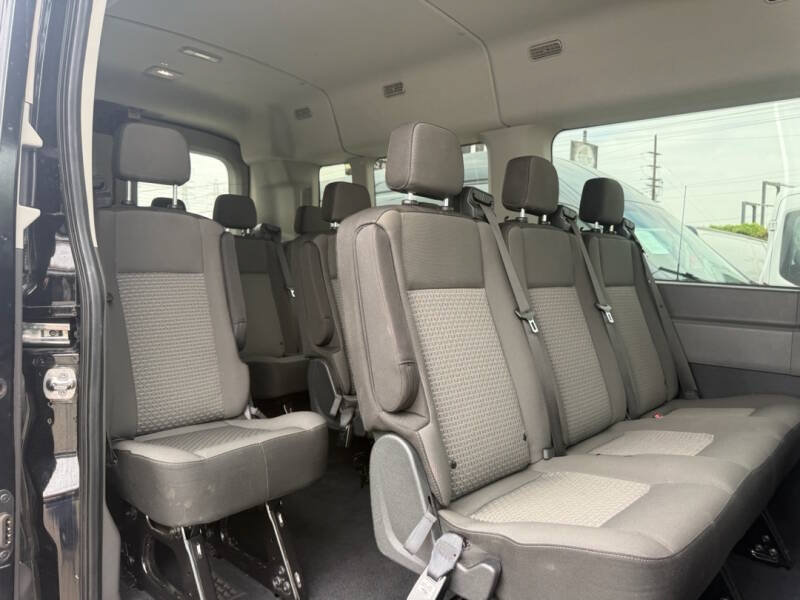 Used 2025 Ford Transit 350 XLT RWD image 10