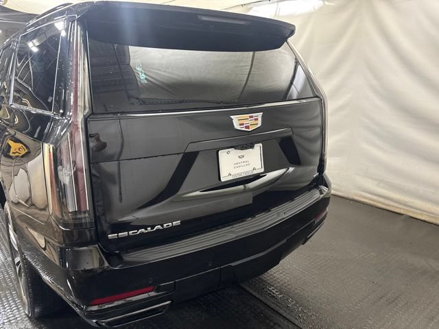 New 2026 Cadillac Escalade Sport w/ Touring Package AWD/4WD image 4