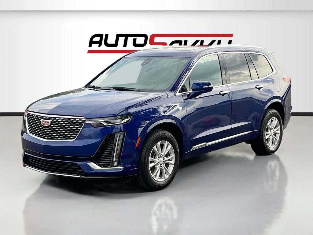 Used 2025 Cadillac XT6 Luxury w/ LPO, Floor Liner Package AWD/4WD image 3