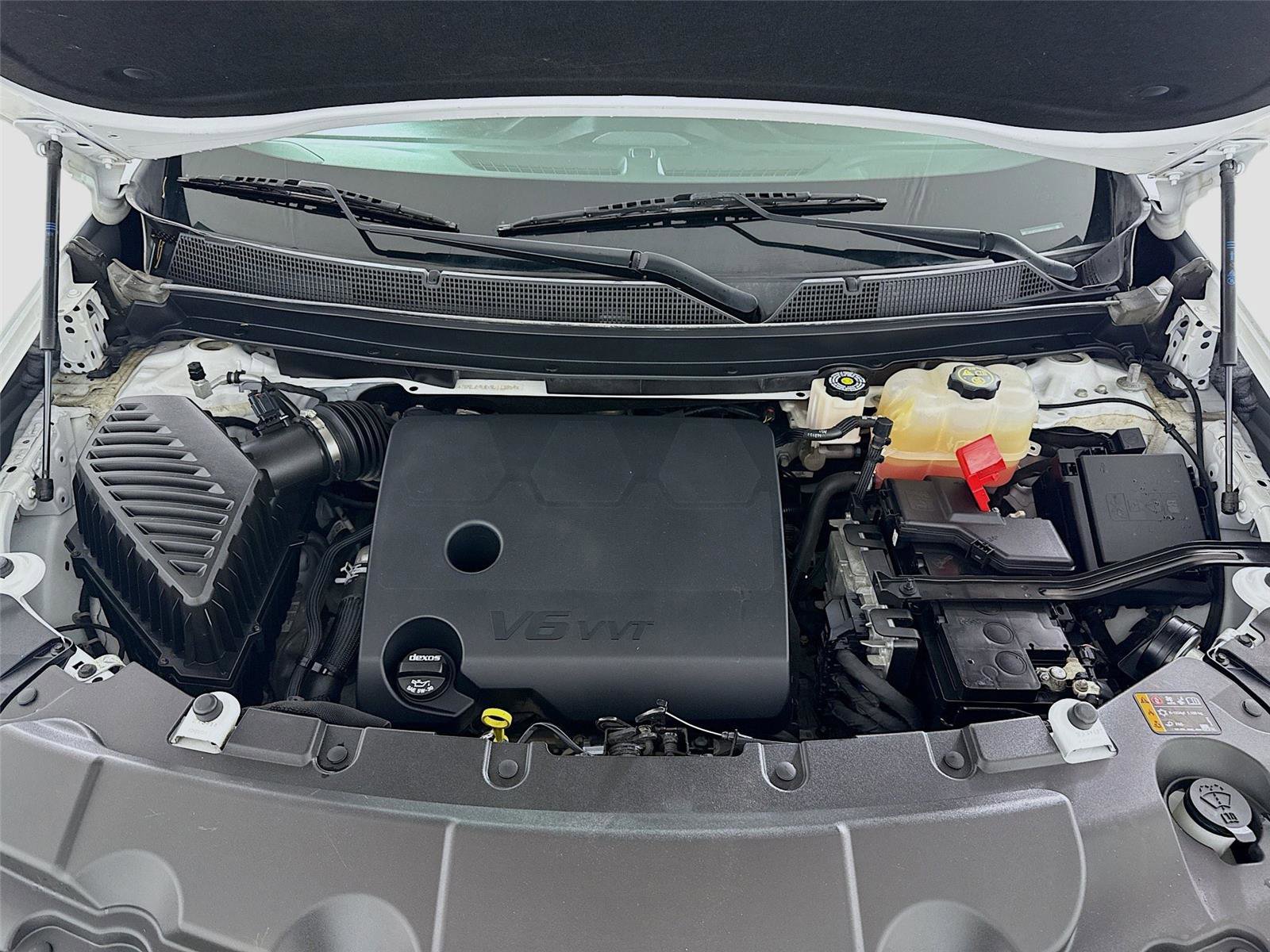 Used 2022 Chevrolet Traverse LT image 29