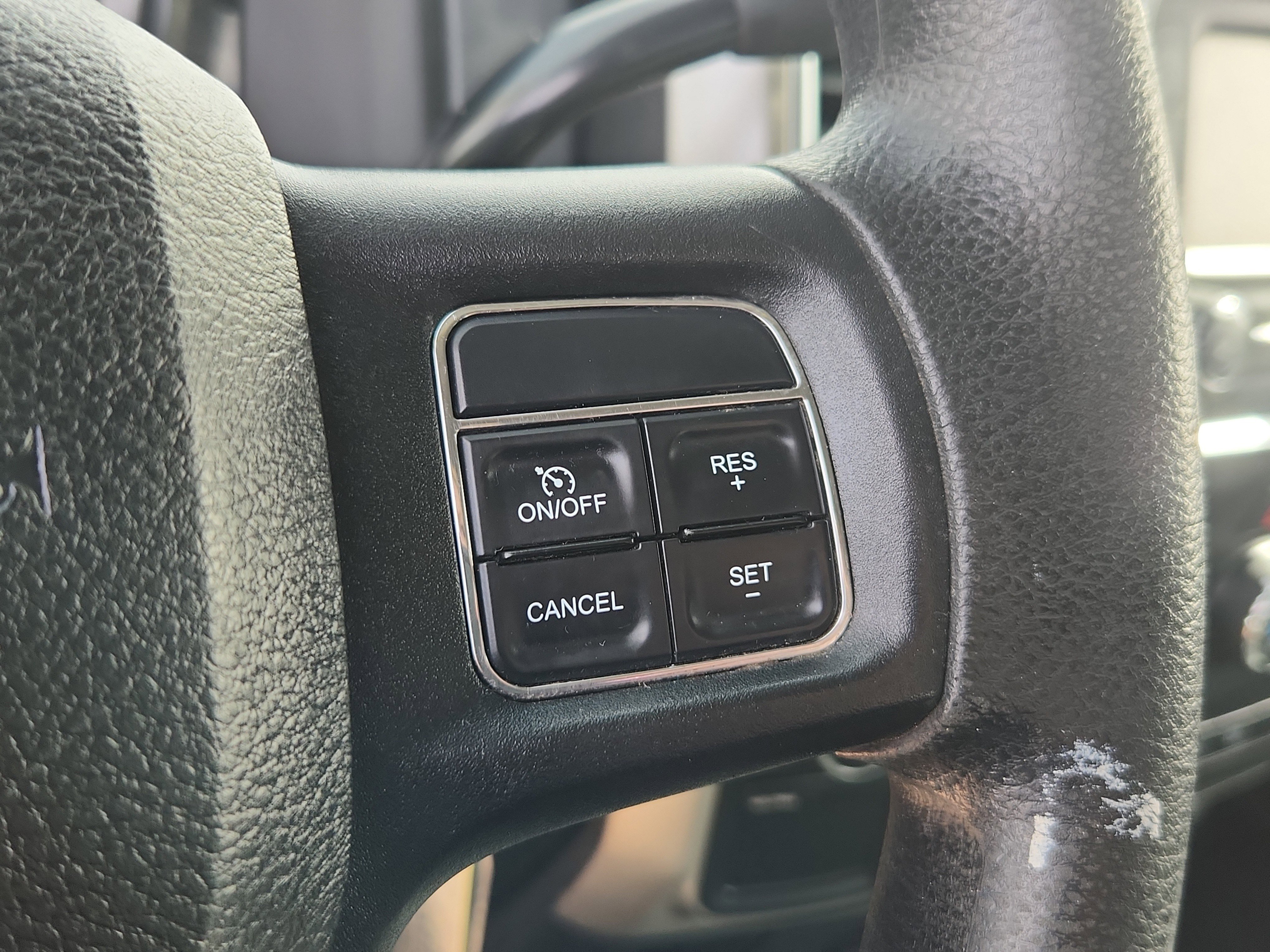 Used 2015 RAM 2500 SLT image 21