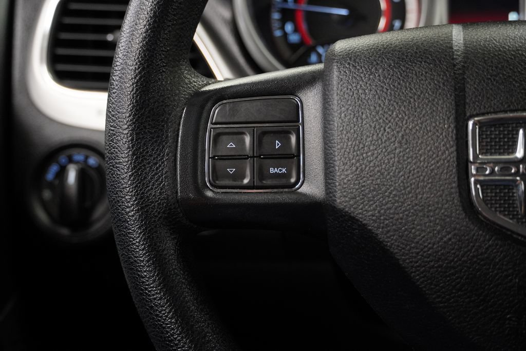 Used 2019 Dodge Journey SE FWD image 22