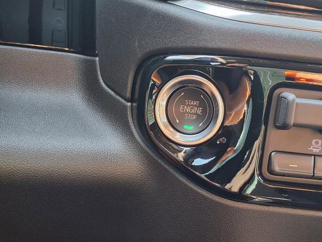 New 2025 GMC Sierra 1500 Elevation image 10