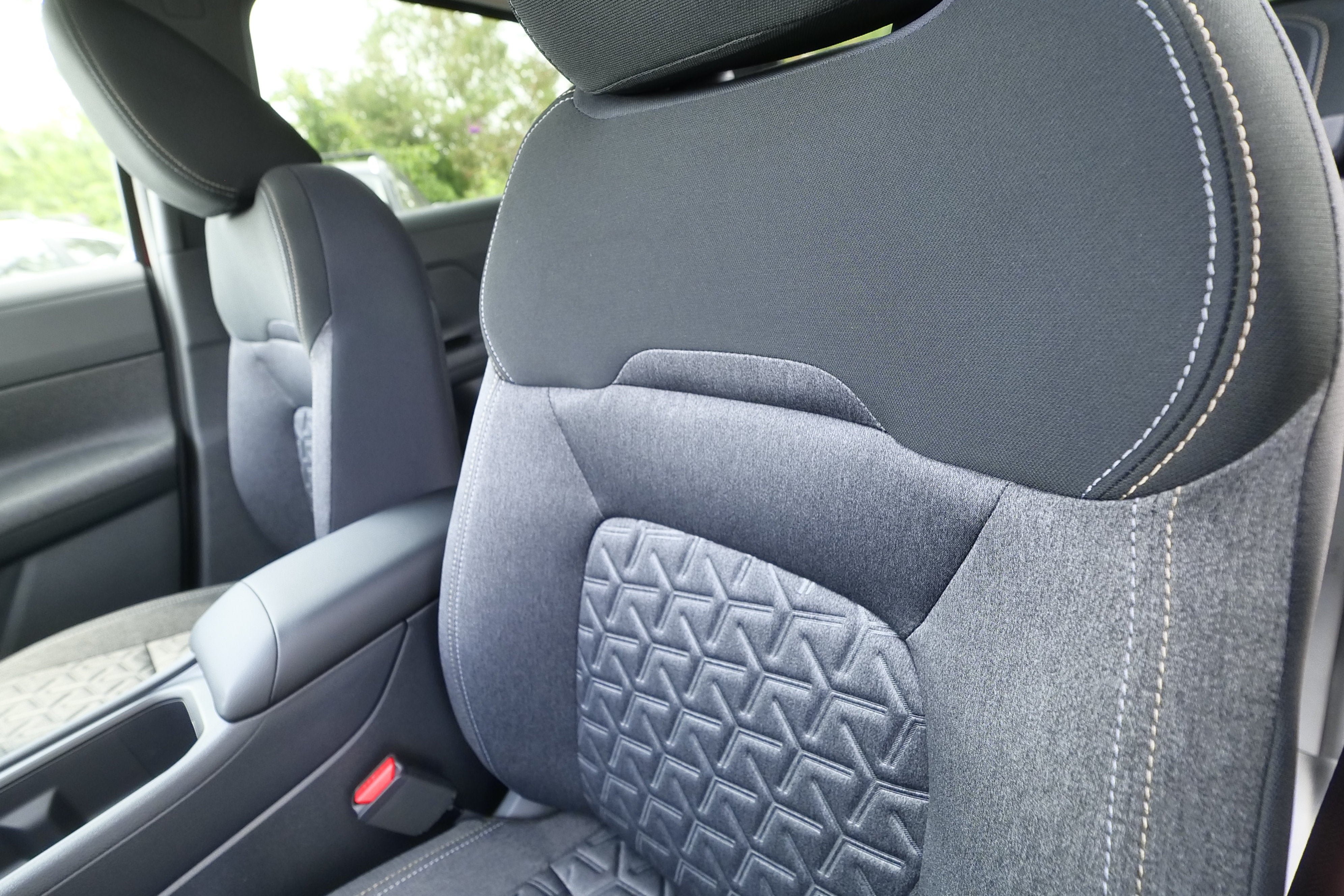 New 2026 Nissan Kicks SV w/ SV Premium Package AWD/4WD image 21