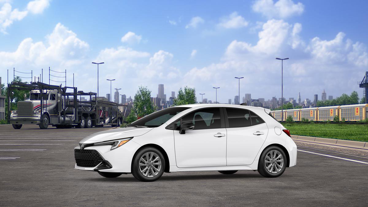 New 2026 Toyota Corolla SE image 3