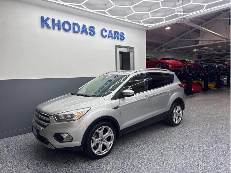 Used 2017 Ford Escape Titanium FWD image 2