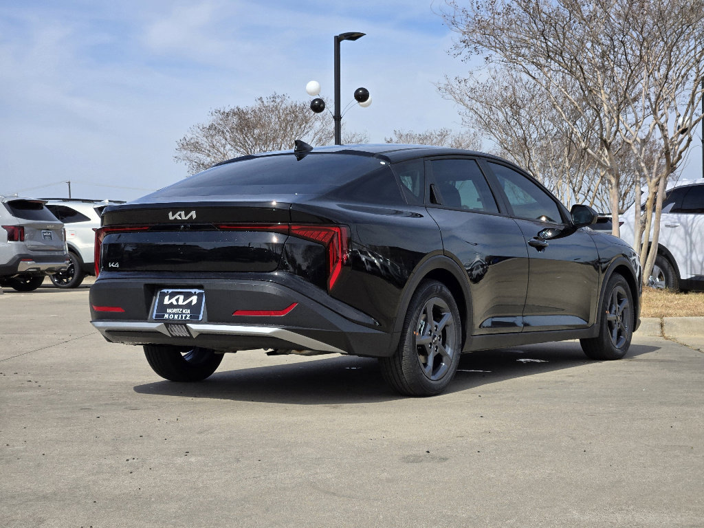 New 2026 Kia K4 LXS image 4