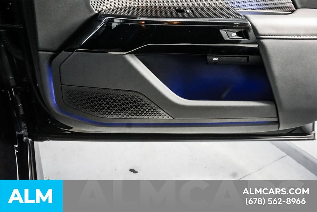 Used 2026 BMW 740i w/ Premium Package RWD image 47