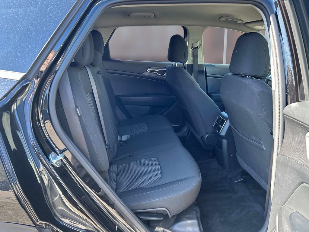 Used 2024 Kia Sportage LX image 14
