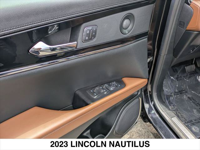 Certified 2023 Lincoln Nautilus Reserve FWD image 11